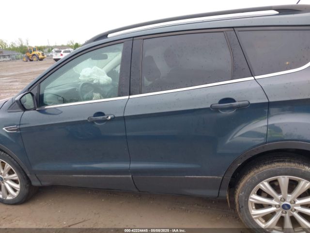 1FMCU0HD8KUA95939 Ford ESCAPE SEL