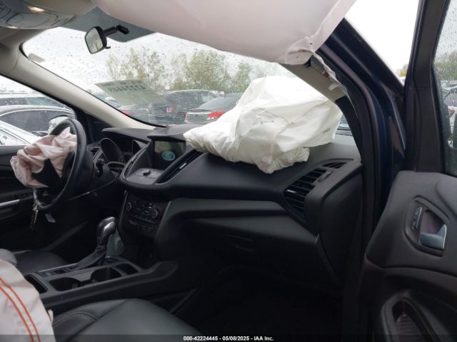 1FMCU0HD8KUA95939 Ford ESCAPE SEL