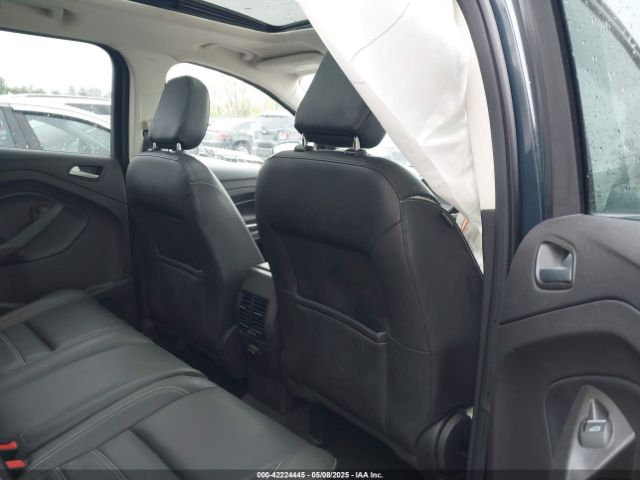 1FMCU0HD8KUA95939 Ford ESCAPE SEL