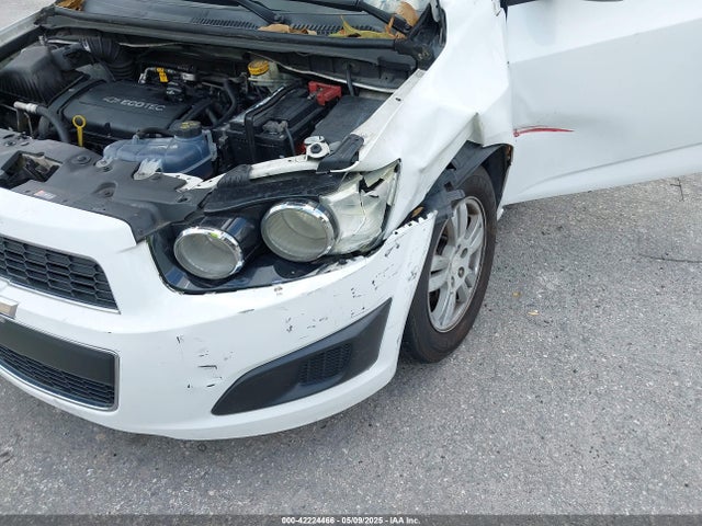 1G1JC5SH6G4138083 Chevrolet Sonic Lt Auto