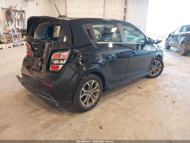 1G1JD6SH2J4125566 Chevrolet Sonic Lt Auto