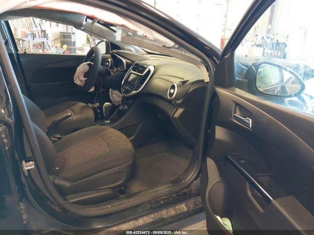 1G1JD6SH2J4125566 Chevrolet Sonic Lt Auto