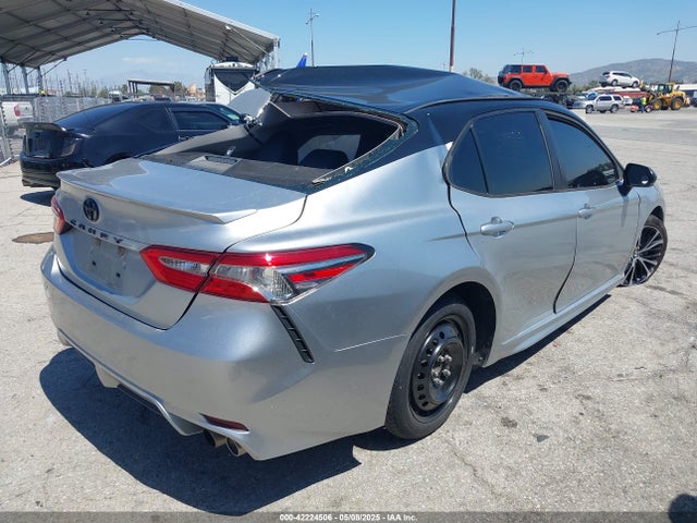 4T1B11HK2JU526038 Toyota CAMRY SE
