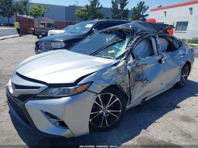 4T1B11HK2JU526038 Toyota CAMRY SE