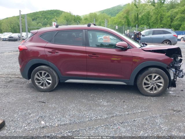 KM8J3CA43HU533913 Hyundai Tucson Se Plus