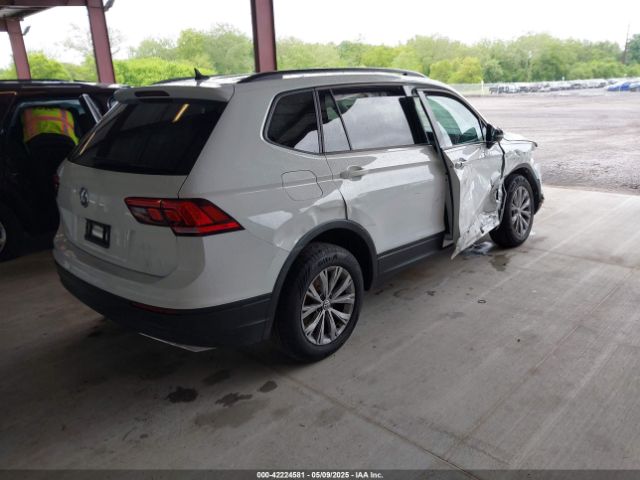 2020 VOLKSWAGEN TIGUAN 3VV1B7AX1LM110352 Photo 3