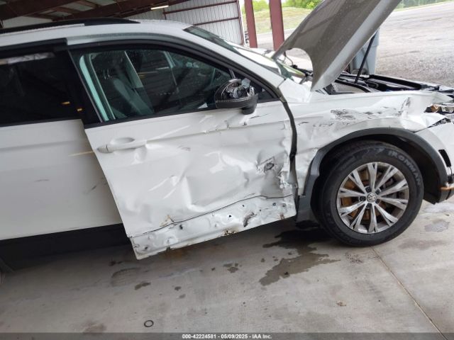 2020 VOLKSWAGEN TIGUAN 3VV1B7AX1LM110352 Photo 5
