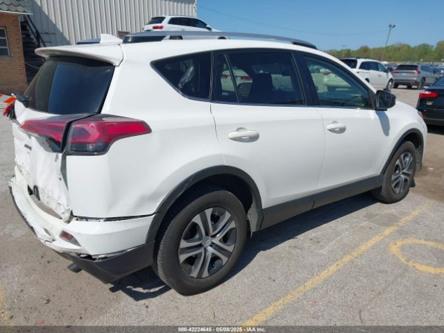 JTMBFREV1GJ084432 Toyota RAV4 LE