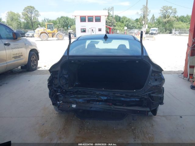 5NPLM4AG3PH103012 Hyundai ELANTRA SEL