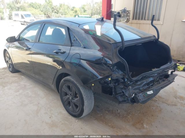 5NPLM4AG3PH103012 Hyundai ELANTRA SEL