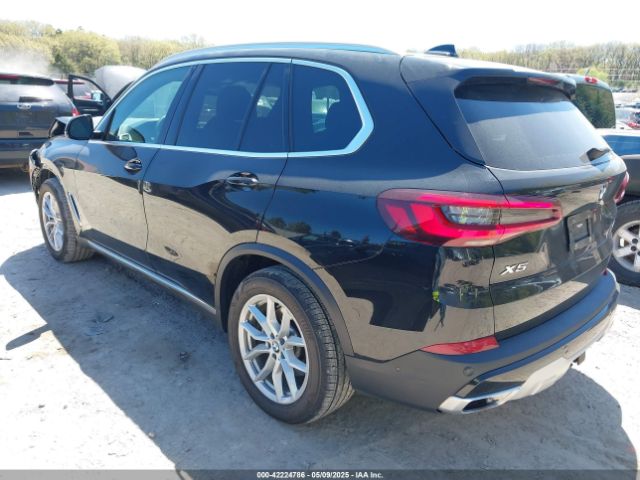 2022 BMW X5 5UXCR6C0XN9M85234 Photo 2
