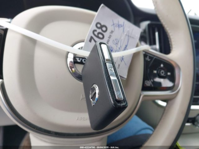 7JRL12FL9RG284662 Volvo S60 B5 Plus Dark Theme