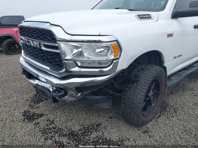 3C6UR5HJ1MG560703 RAM 2500