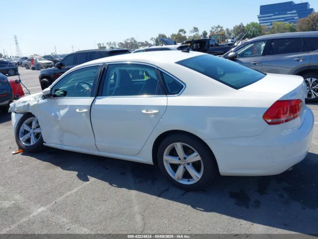 1VWAT7A37EC059126 Volkswagen Passat 1.8t Wolfsburg Edition