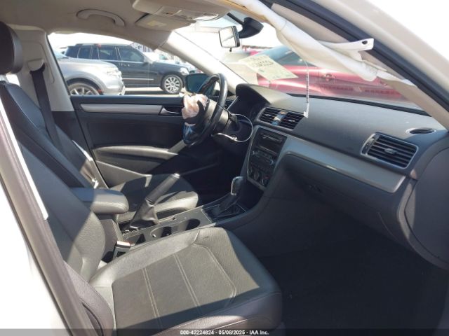 1VWAT7A37EC059126 Volkswagen Passat 1.8t Wolfsburg Edition