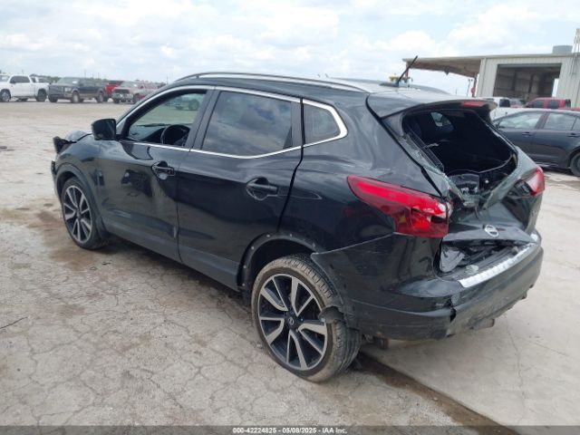 JN1BJ1CP8HW028998 Nissan ROGUE SPORT