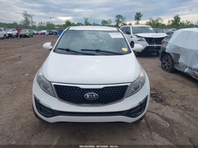 KNDPB3ACXF7793956 KIA Sportage Lx