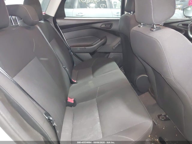 Ford FOCUS S 2017 1FADP3E29HL258106 Image 8