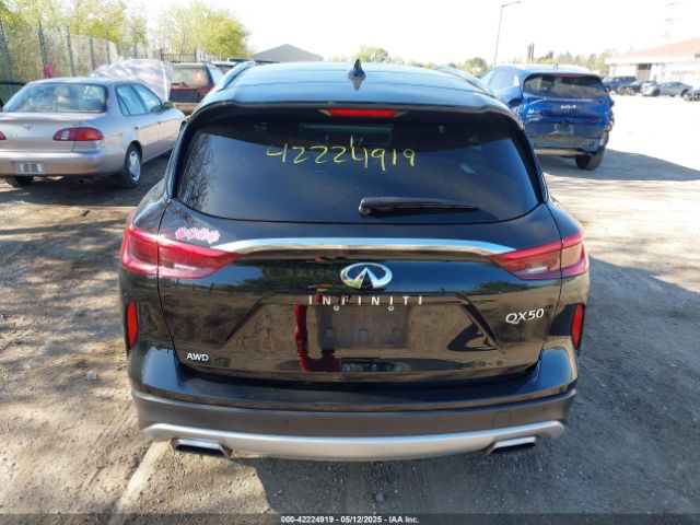 3PCAJ5M35KF138981 Infiniti Qx50 Essential