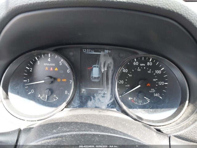 JN8AT2MV1HW280005 Nissan ROGUE SV