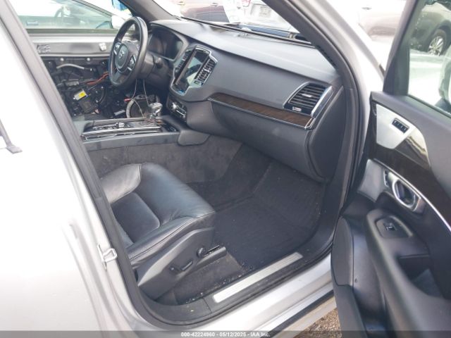2018 VOLVO XC90 YV4A22PK1J1326237 Photo 4
