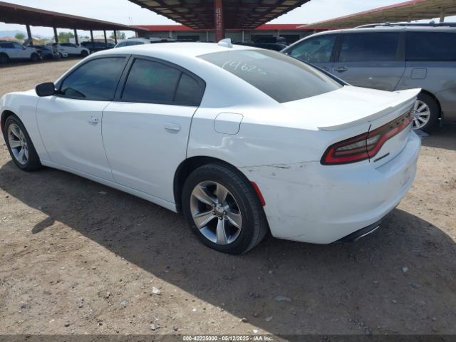 2C3CDXHGXFH751160 Dodge Charger Sxt