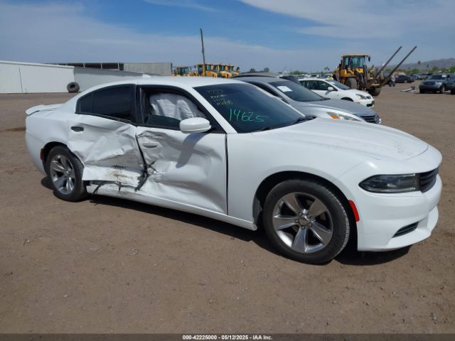 2C3CDXHGXFH751160 Dodge Charger Sxt