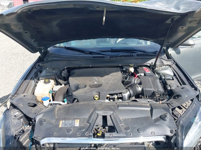 3LN6L5FCXHR635153 Lincoln 2017