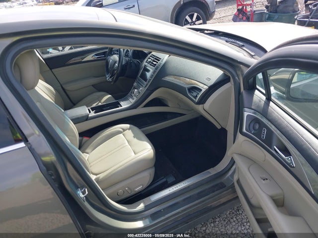 3LN6L5FCXHR635153 Lincoln 2017