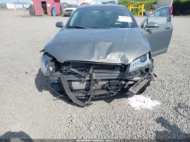 3LN6L5FCXHR635153 Lincoln 2017