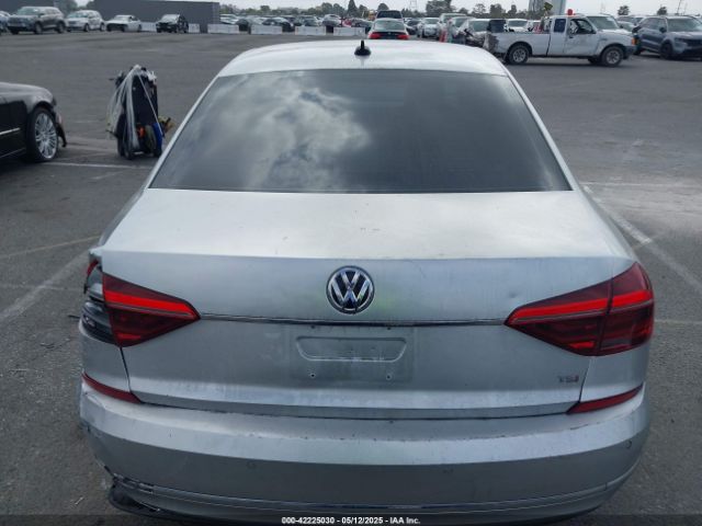 1VWGT7A35HC061276 Volkswagen 1.8 tsi