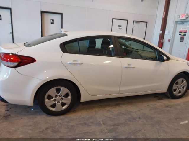 3KPFK4A79JE229406 KIA FORTE LX