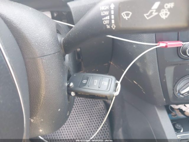 3VW2B7AJ9HM305599 Volkswagen 1.4 tsi