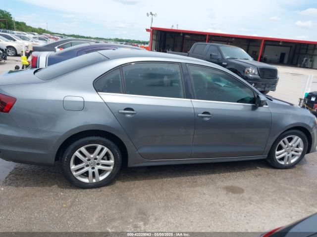 3VW2B7AJ9HM305599 Volkswagen 1.4 tsi