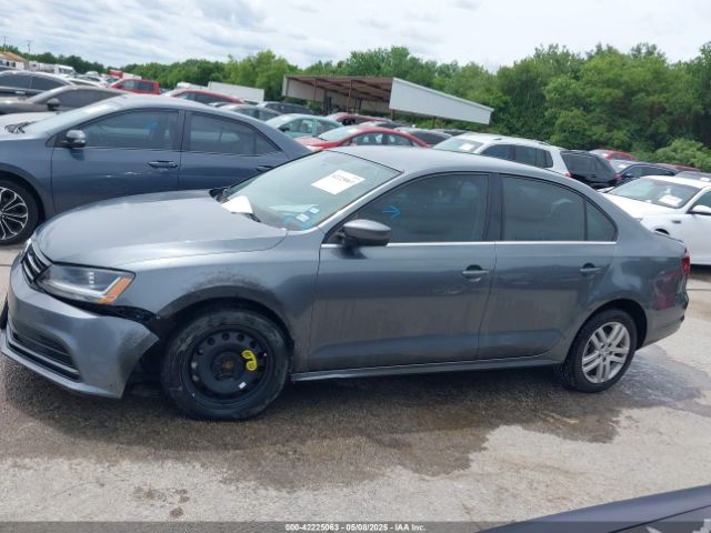 3VW2B7AJ9HM305599 Volkswagen 1.4 tsi