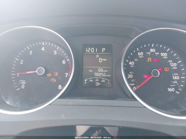 3VW2B7AJ9HM305599 Volkswagen 1.4 tsi