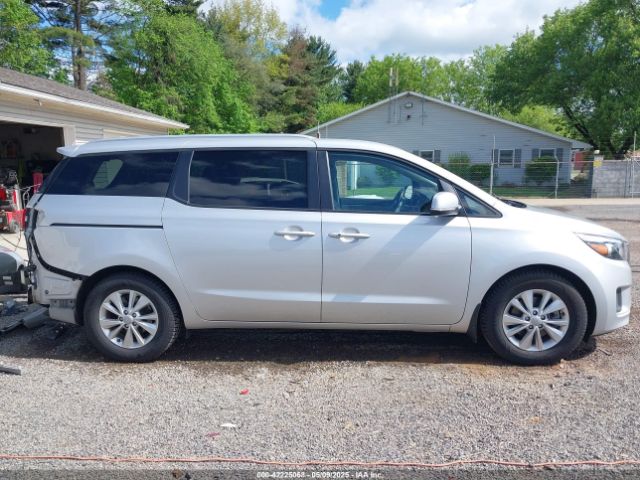 KNDMB5C15J6376317 KIA SEDONA LX