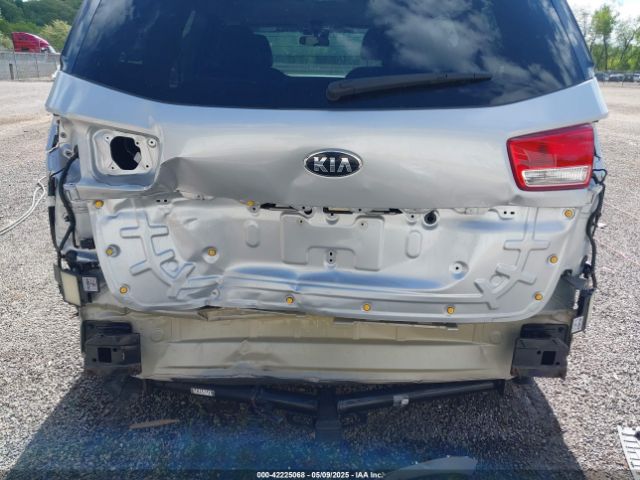 KNDMB5C15J6376317 KIA SEDONA LX