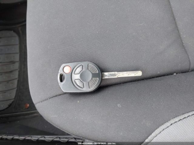 1FMCU0F70FUB78610 Ford ESCAPE S