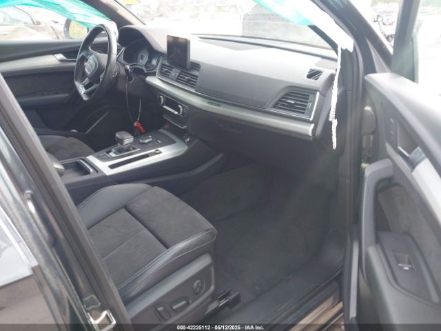 2019 AUDI SQ5 WA1A4AFYXK2025887 Photo 4