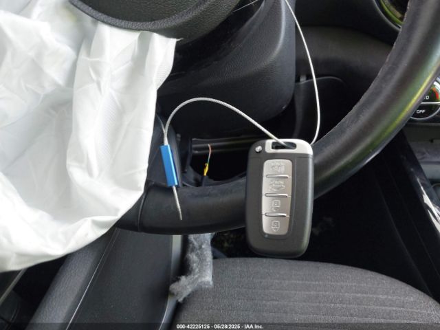 KNDJ33AU1L7096831 KIA SOUL EX