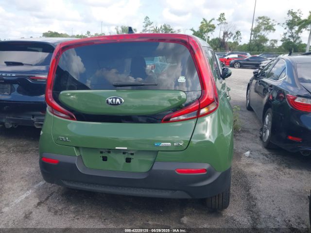 KNDJ33AU1L7096831 KIA SOUL EX