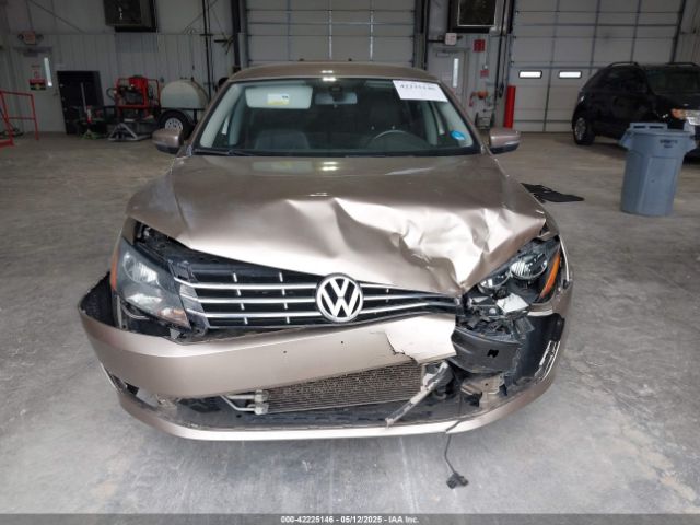 1VWAT7A38FC013595 Volkswagen Passat 1.8t Wolfsburg Edition
