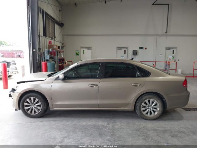 1VWAT7A38FC013595 Volkswagen Passat 1.8t Wolfsburg Edition