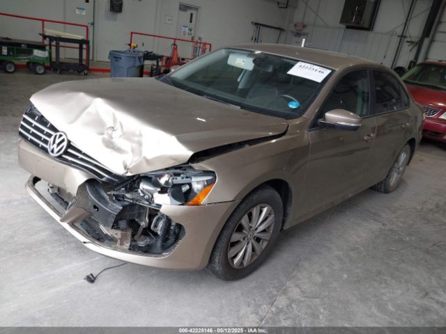 1VWAT7A38FC013595 Volkswagen Passat 1.8t Wolfsburg Edition
