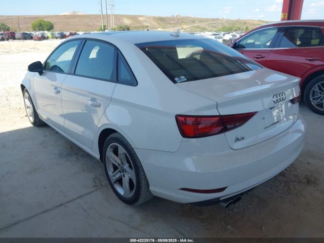WAUAUGFFXH1042773 Audi A3 2.0t Premium