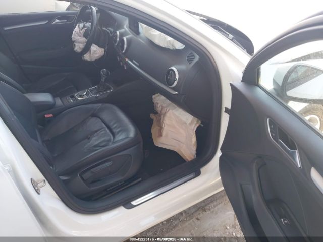 WAUAUGFFXH1042773 Audi A3 2.0t Premium