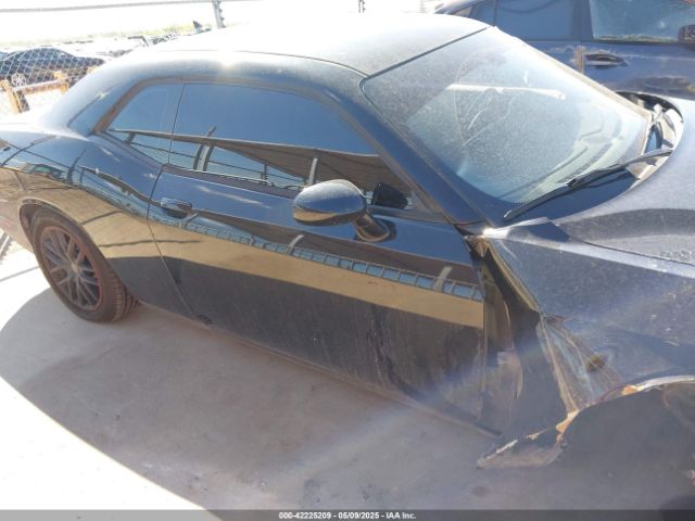 2C3CDZAG6FH704309 Dodge Challenger Sxt