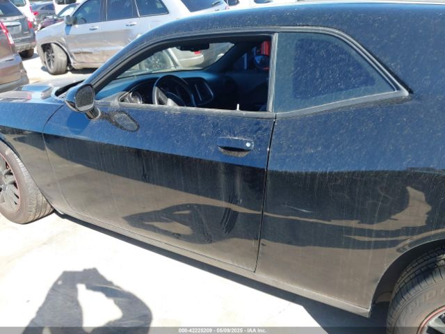 2C3CDZAG6FH704309 Dodge Challenger Sxt