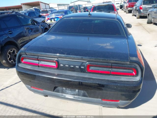 2C3CDZAG6FH704309 Dodge Challenger Sxt